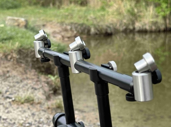 Holdcarp Black Brilliant RodPod  Black Edition