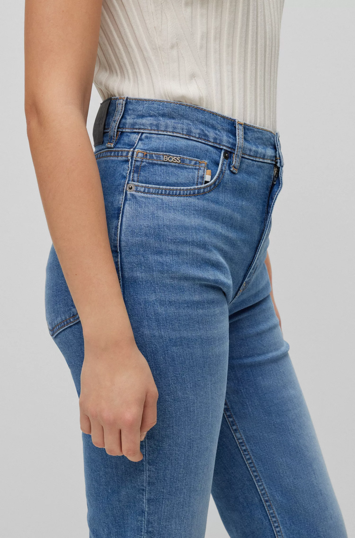 Calça jeans BOSS preta de cintura alta em denim azul com elasticidade confortável