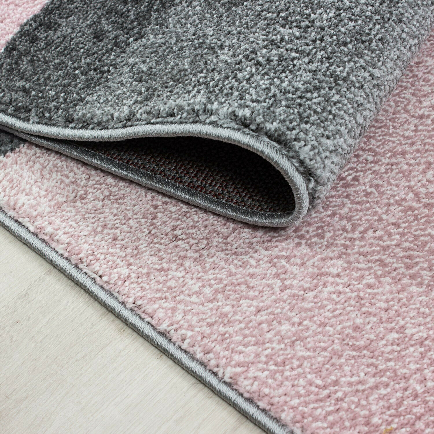 Stilvoller Designer-Kurzflorteppich mit kariertem Design – Rechteckiger Teppich