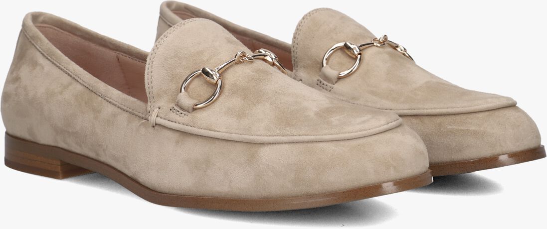 beige stefano lauran loafers gr8020