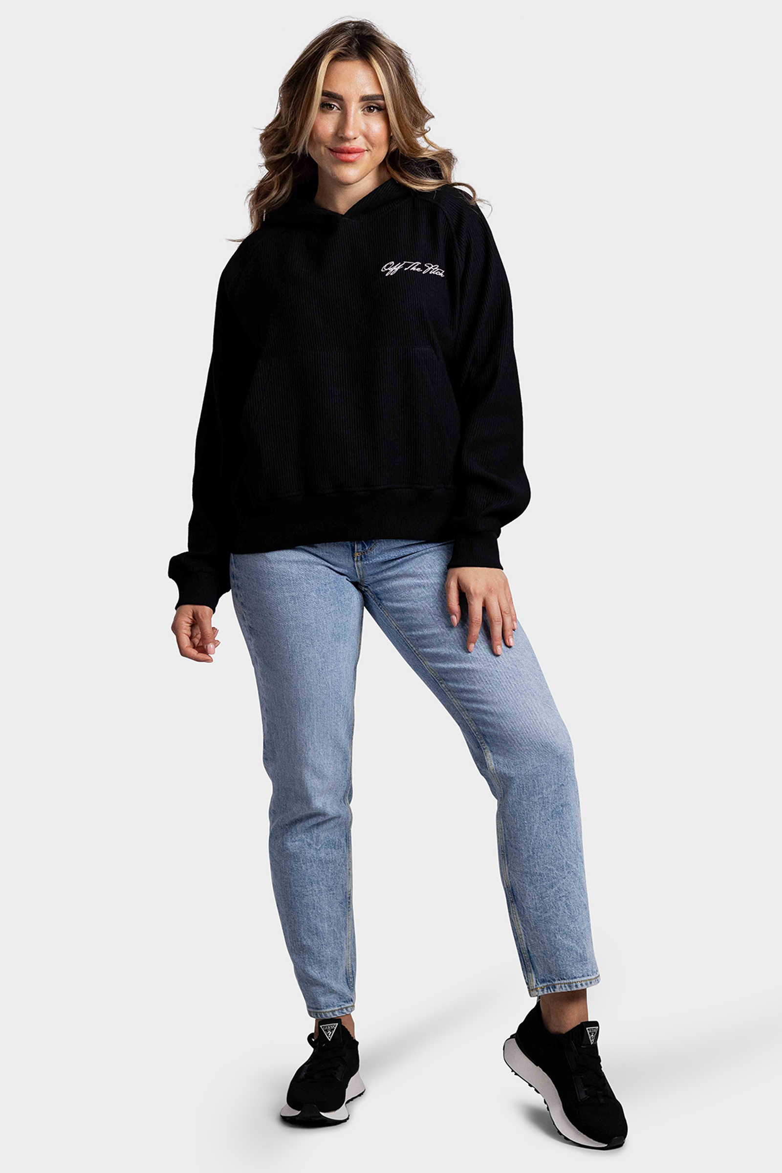 Off The Pitch Script Rib Hoodie Dames Zwart