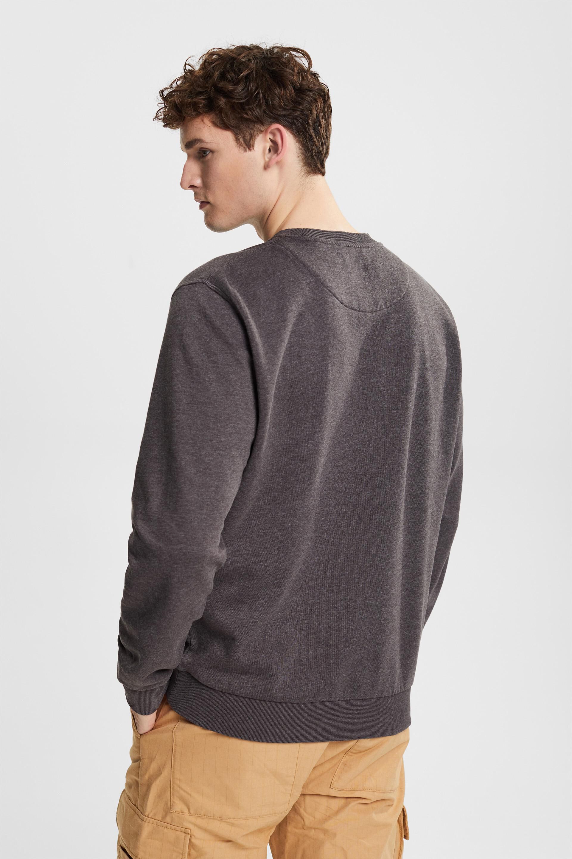 En matière recyclée : le sweat-shirt