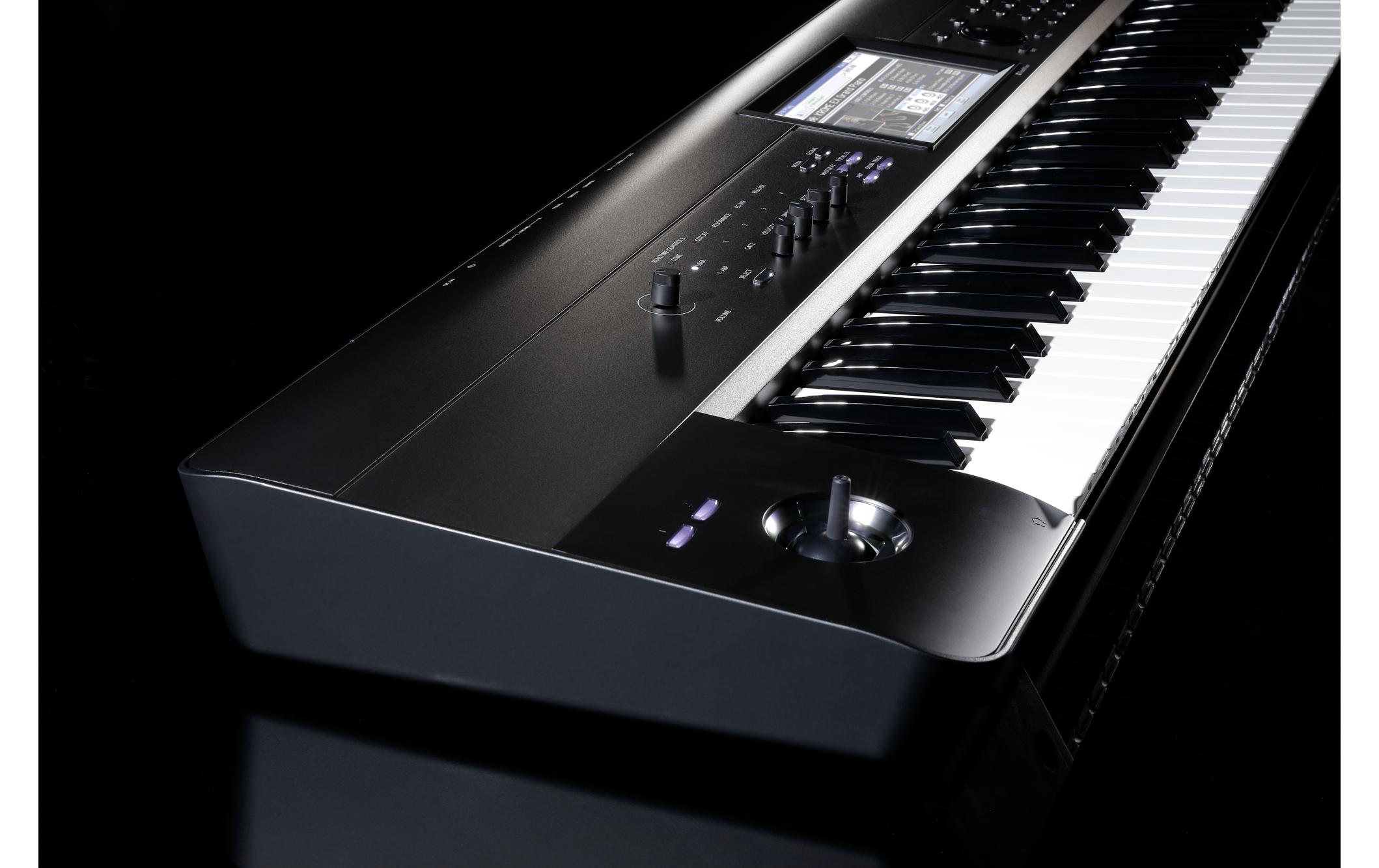 Workstation KROME EX 73<br>Synthesizer Workstation mit 73 Tasten