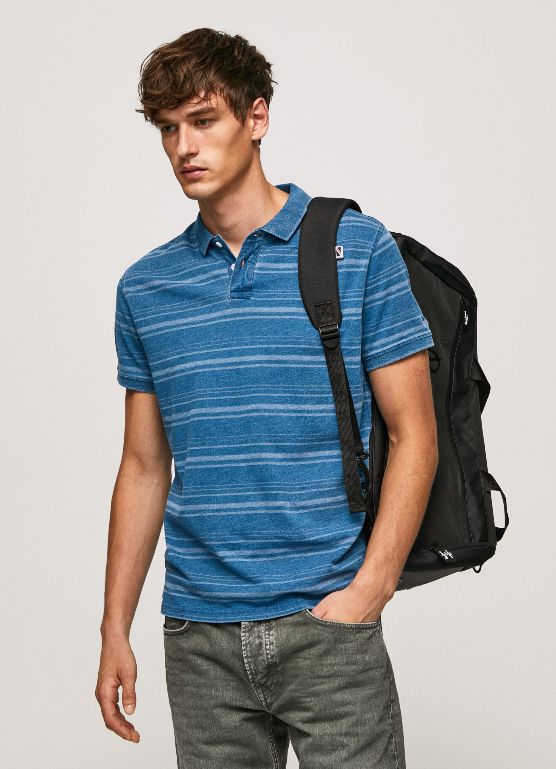 Camisa polo de algodão com estampa listrada - azul índigo