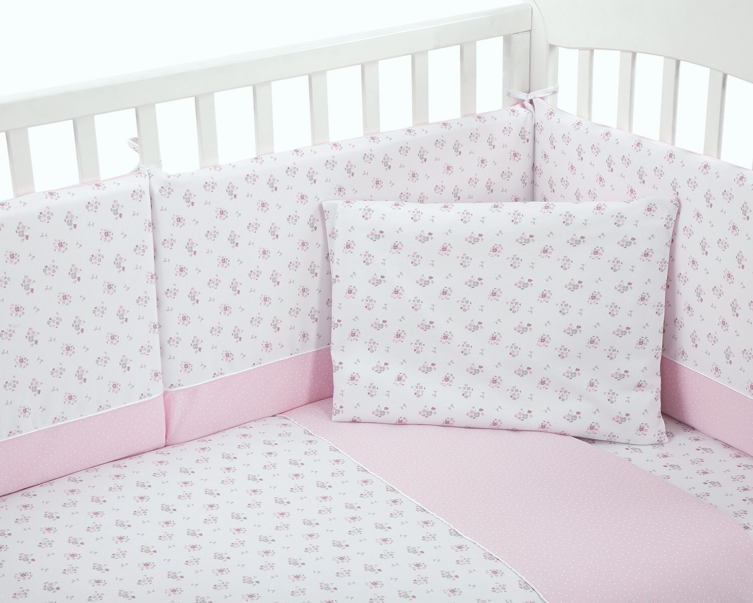Kikkaboo Babybettwäsche 5-tlg Decke 135x95cm Kissen Nestchen für Bett 120x60cm rosa