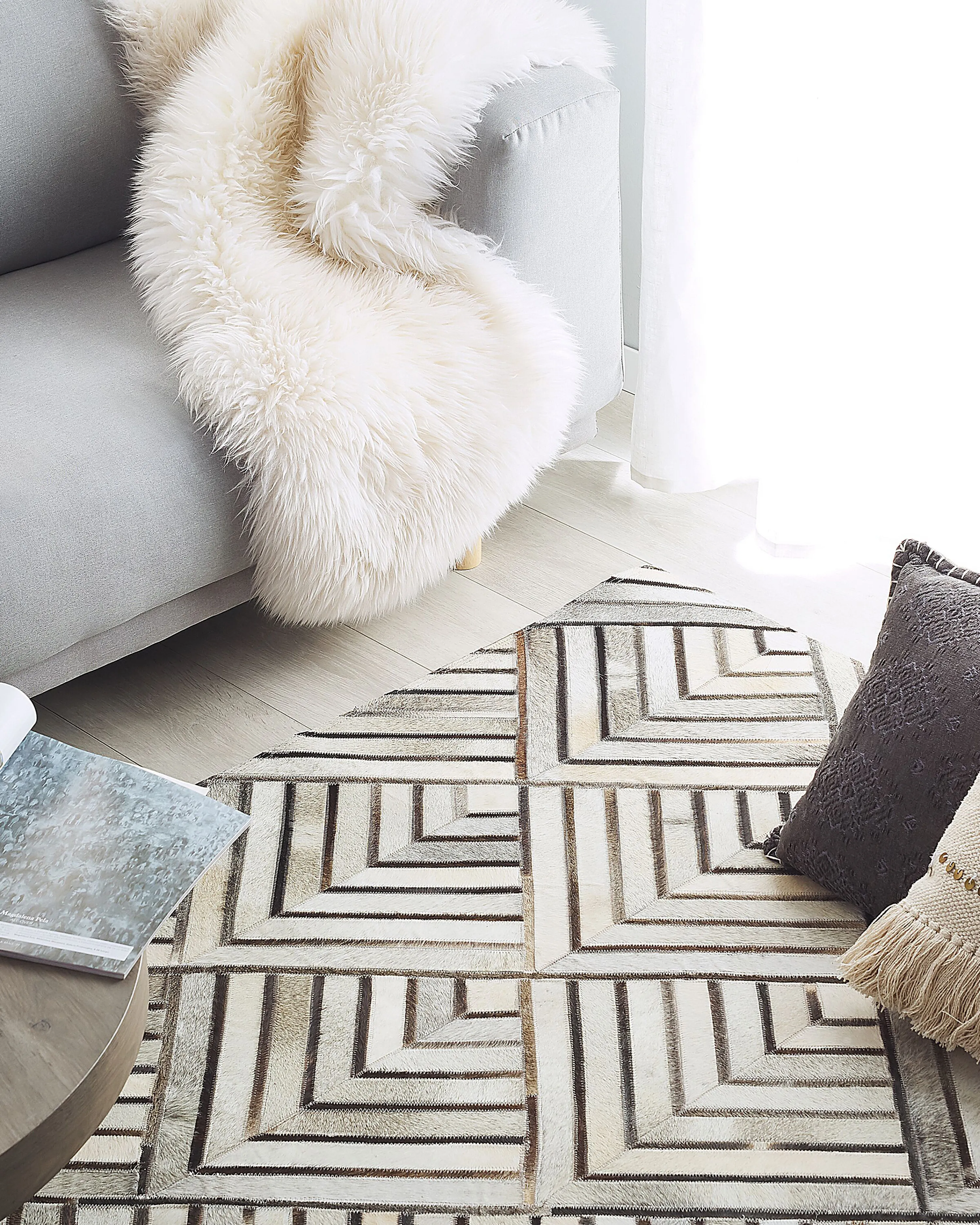 Vloerkleed TEKIR Beige 140 x 200 cm Leer