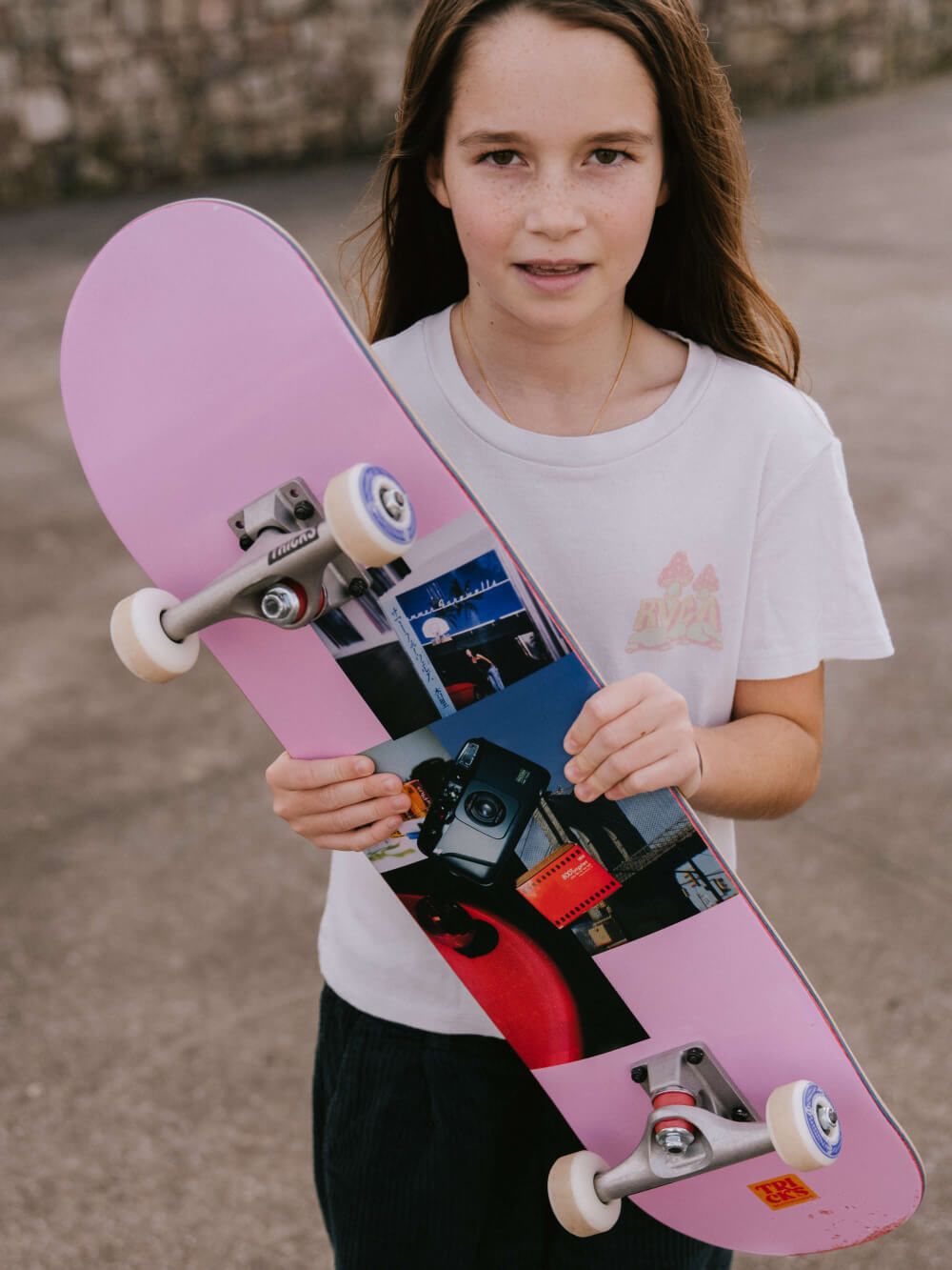 Tricks Skateboards Analog Complete 8.0