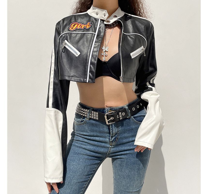PolkaBella - Mock Neck Lettering Applique Kunstleren Cropped Bikerjack met Ritssluiting