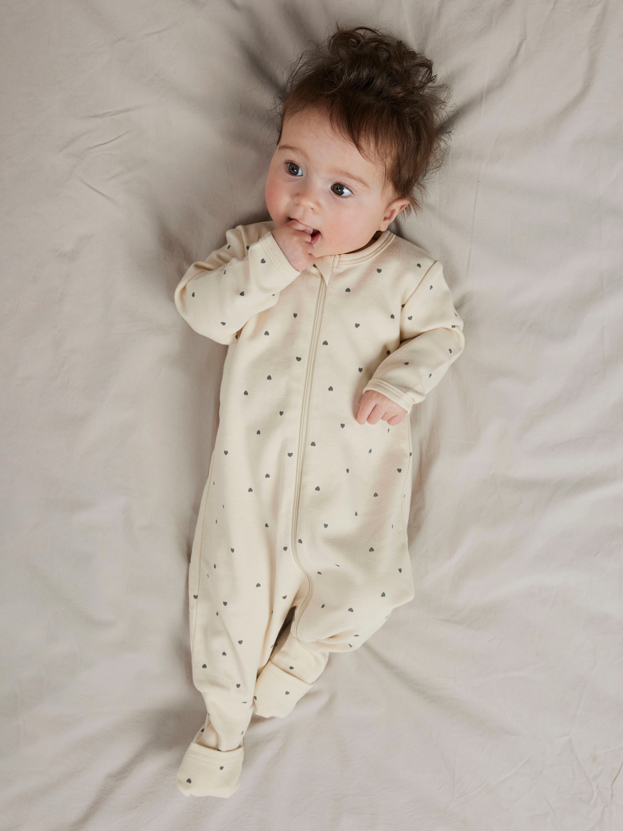 Name It Pyjama »NBFNIGHTSUIT 2P ZIP FF HEART NOOS« Packung, 2 Stk. tlg.,