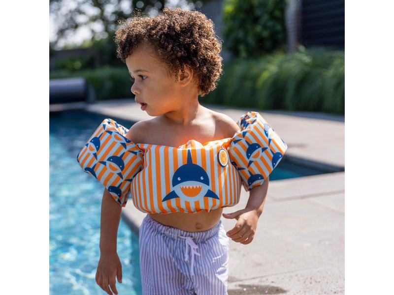 Swim Essentials Schwimmflügel Gurt 2-6 Jahre Shark Pfützenspringer mit Hai-Print