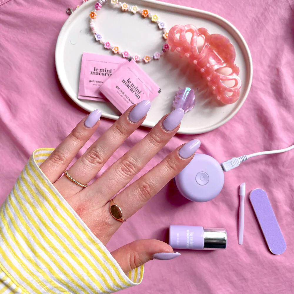 Le Mini Macaron  Gel Manicure Kit - Lilac Blossom