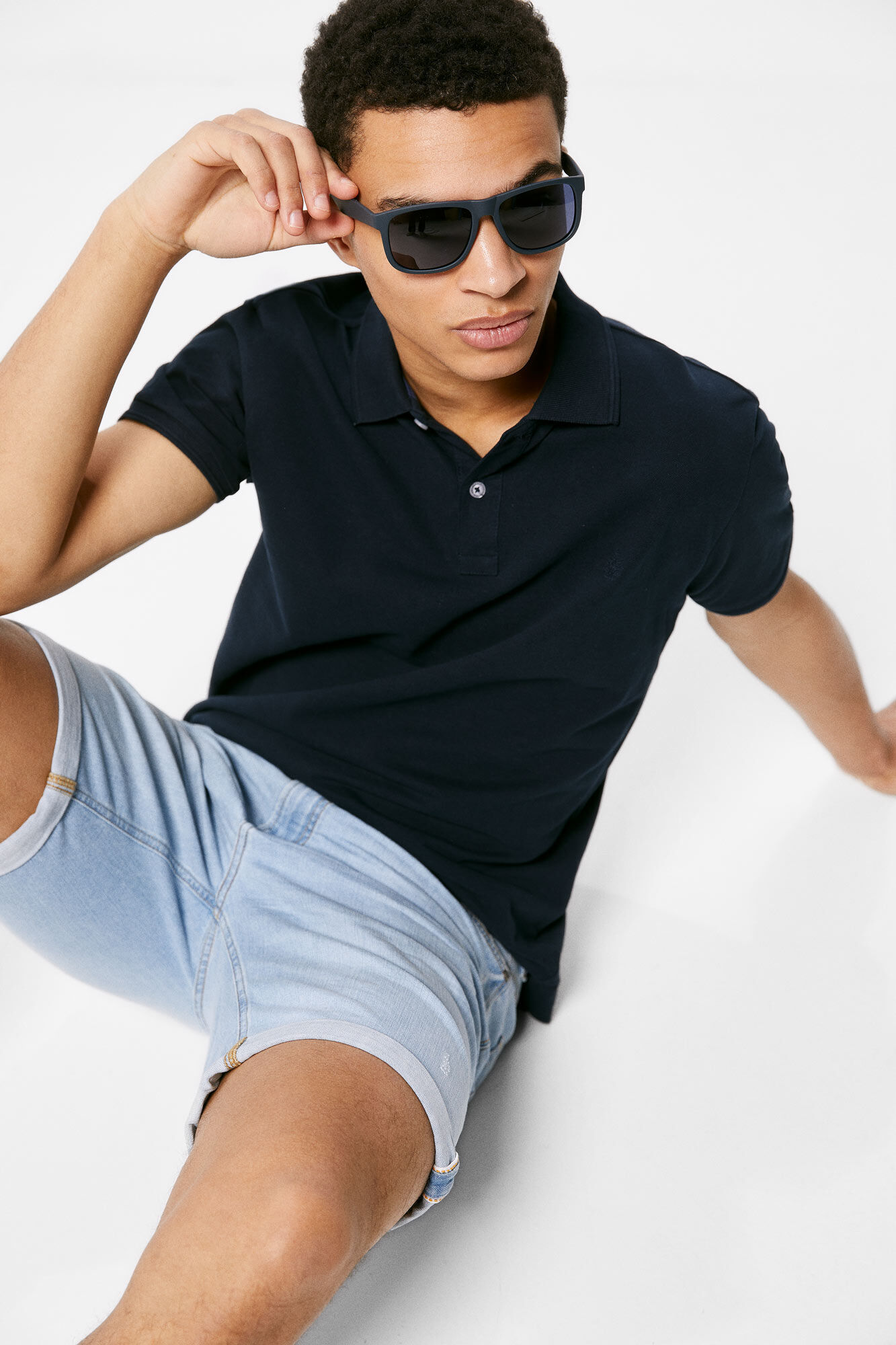 Camisa polo básica slim em piqué - azul marinho