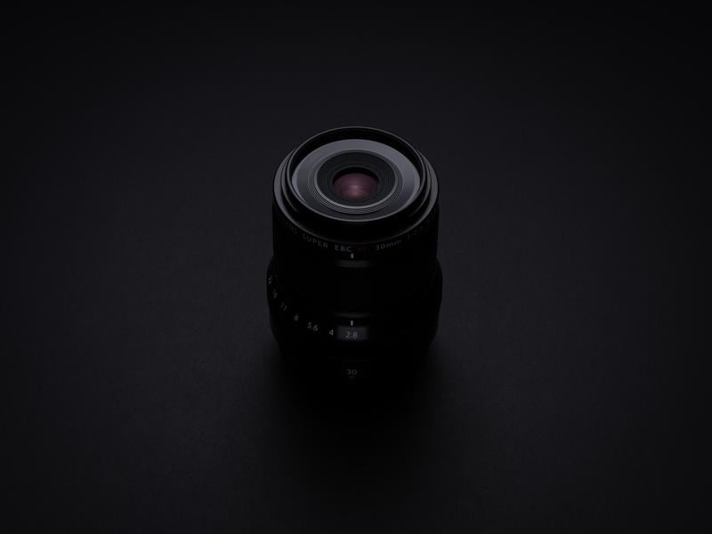 Fujifilm Festbrennweite FUJINON XF 30mm F/2.8 R LM WR Macro Kompakte Festbrennweite für Nahaufnahmen mit Abbildungsmassstab 1:1