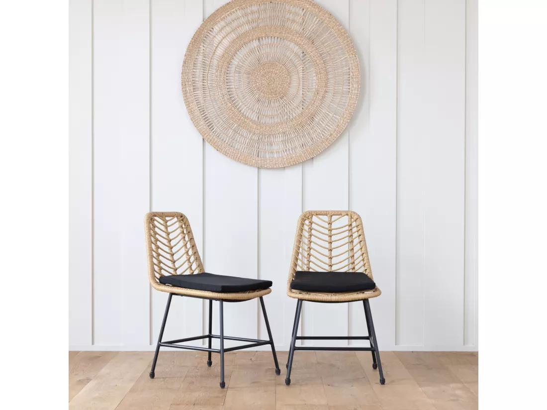 Lot de 2 chaises en rotin synthétique avec coussins OKA - HAPPY GARDEN