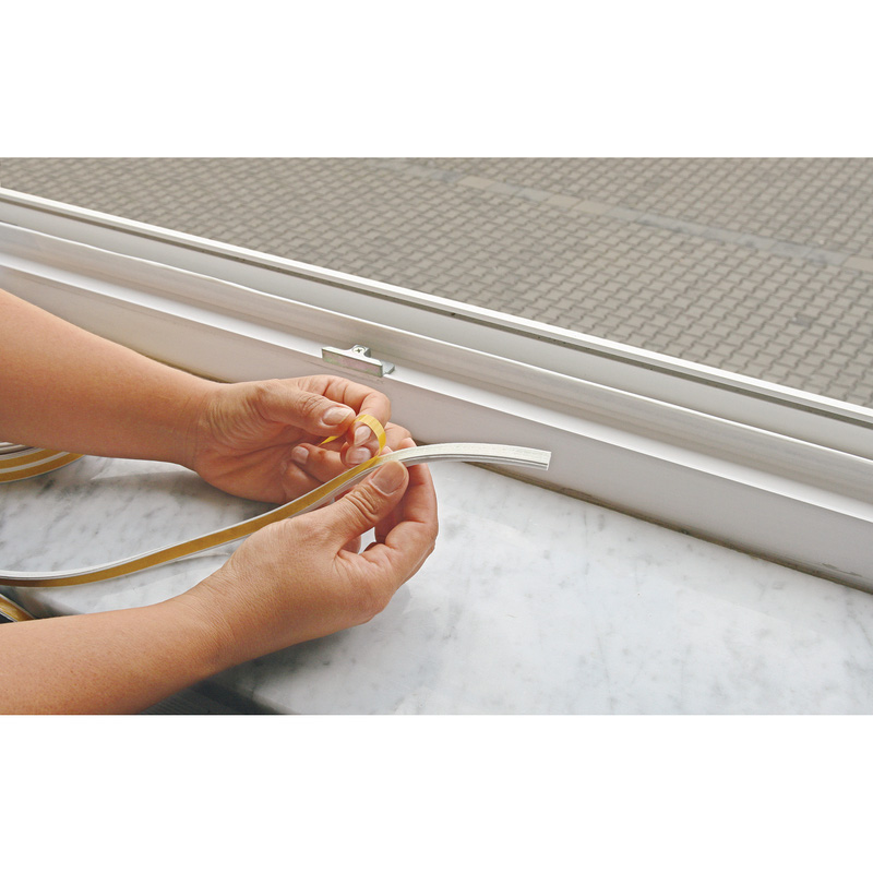 Fix-o-moll tochtband zelfklevend E 9x4mm 50m wit