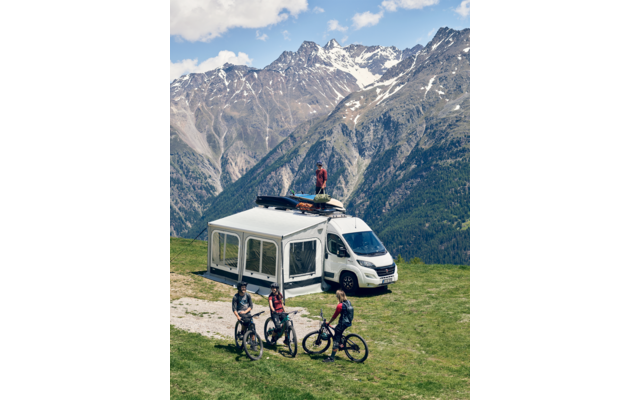 Thule Panorama Markisenzelt für Ducato / Jumper / Boxer / Movano > 2022 H2 Lift roof mit Markise Omnistor 5200