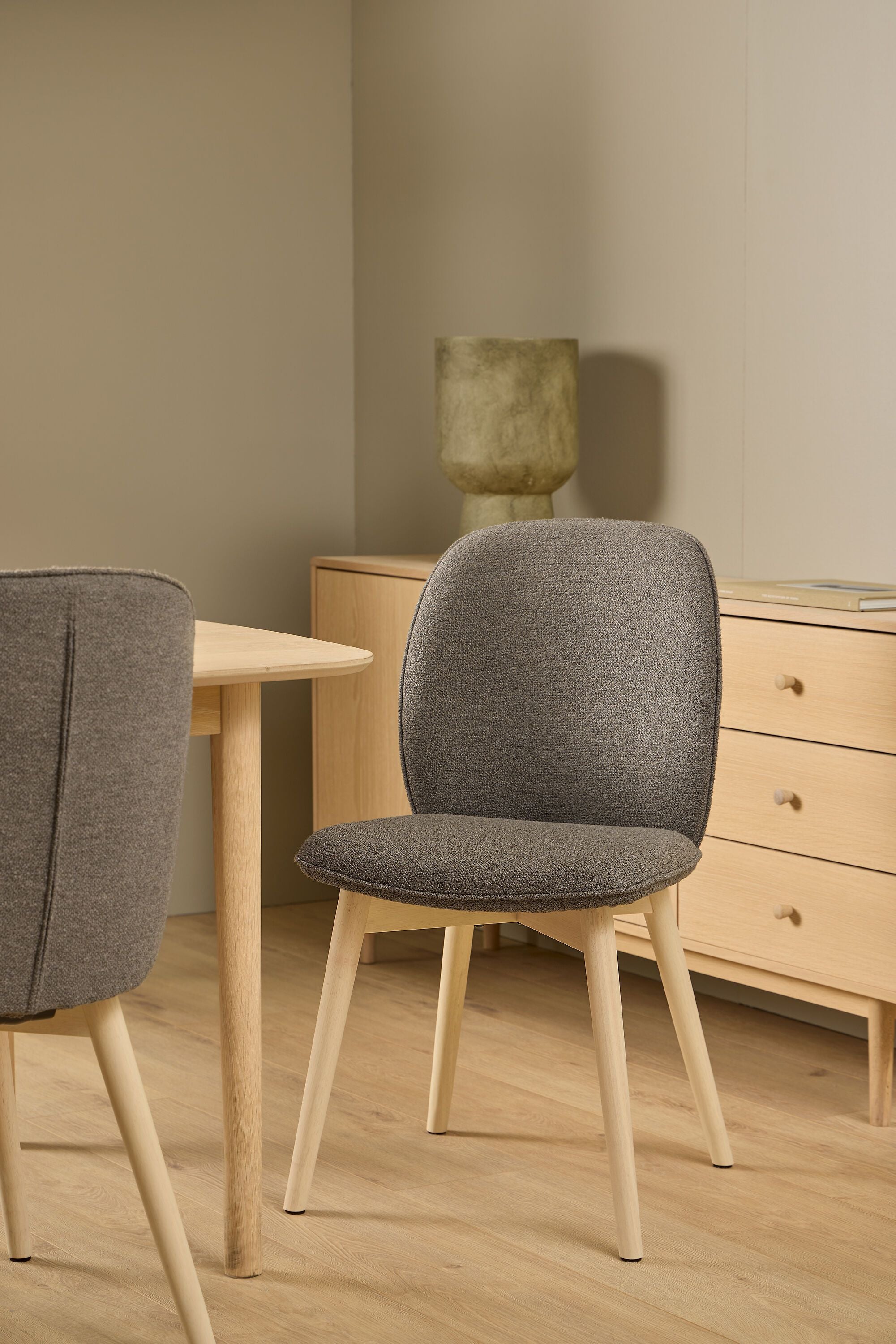 ALANA Stuhl - Taupe / B: 49.0 cm x T: 56.0 cm x H: 89.0 cm