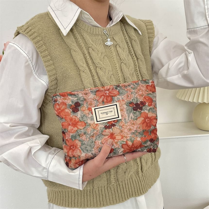 Cattle Farm - Make-uptasje met appliqué en bloemenprint