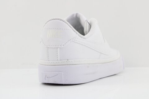 Nike Sneaker