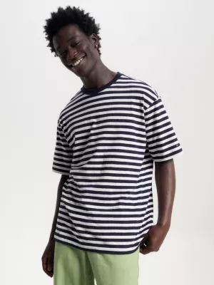 Camiseta Tommy Hilfiger x Vacation com bordado da bandeira