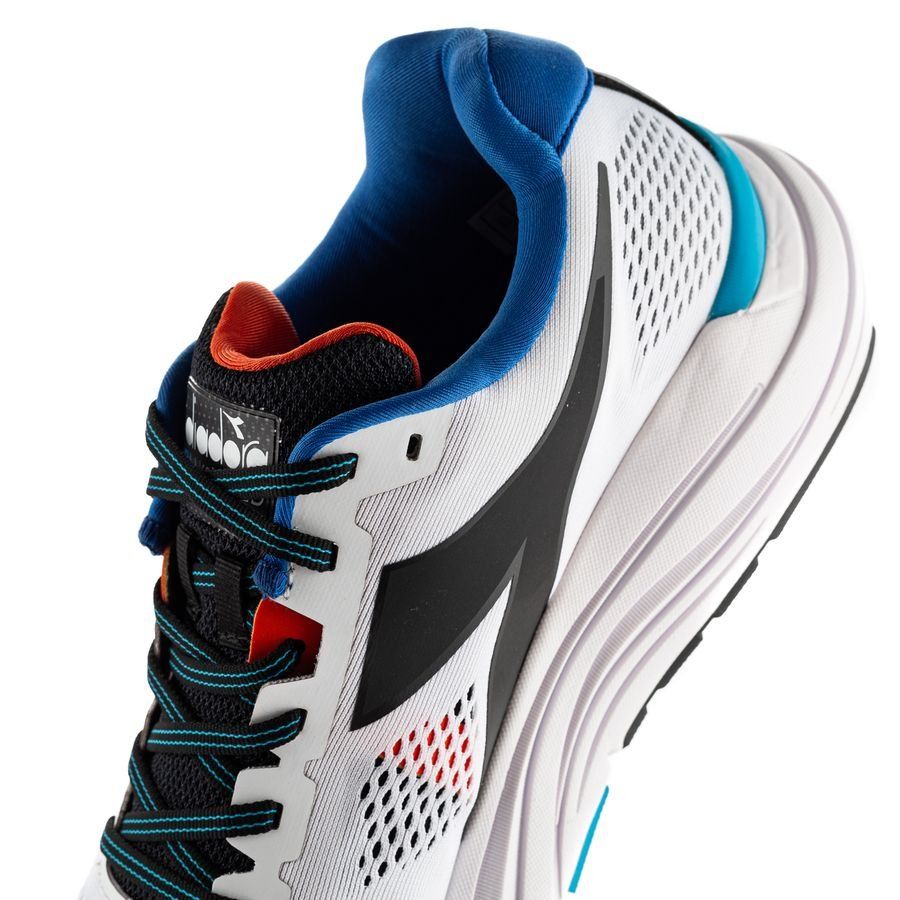 Diadora Chaussures de Running Mythos Blushield 7 Vortice - Blanc/Noir/Bleu