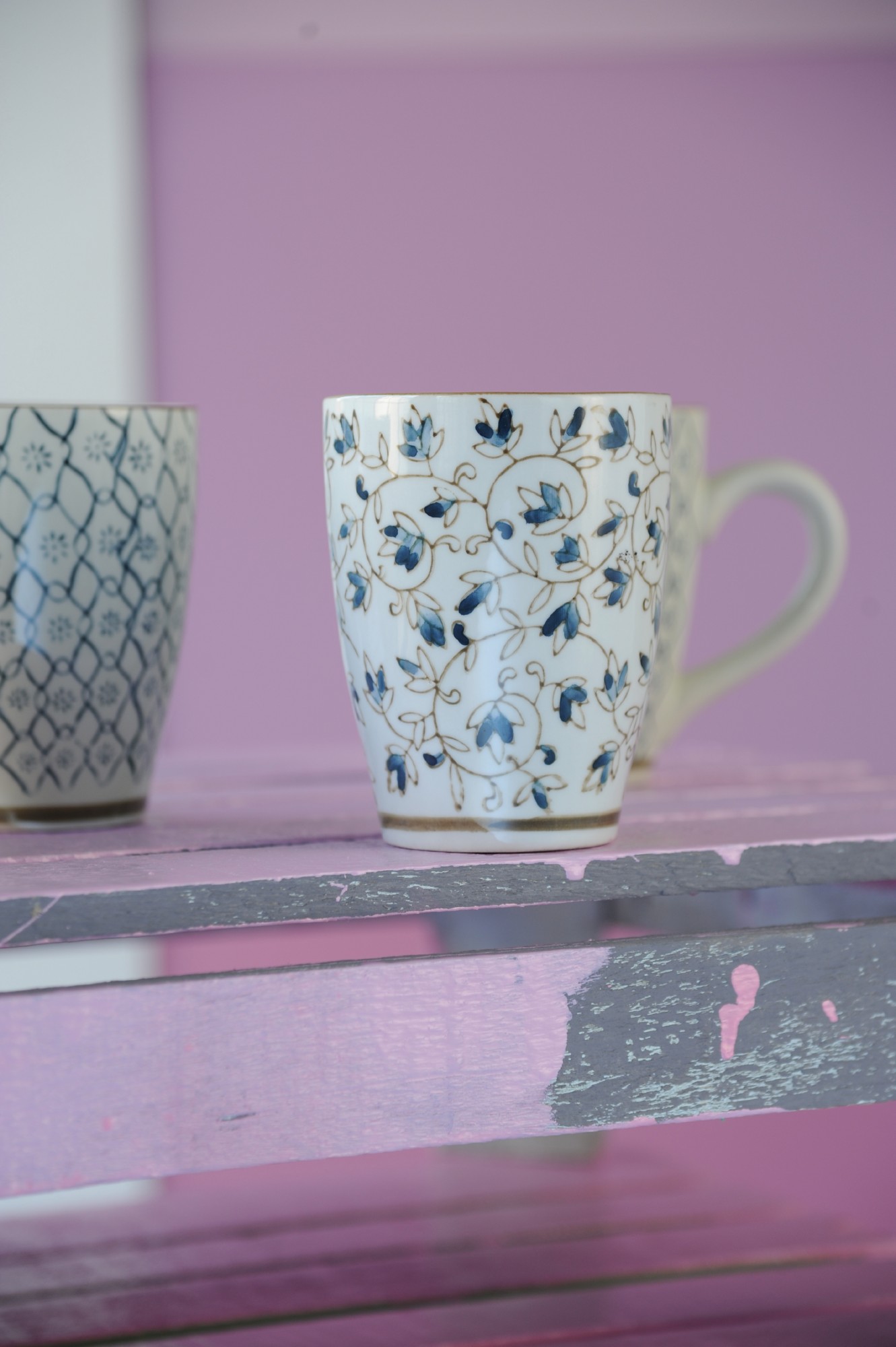 Tasse Gordes 'Ranke', weiß, blau, H 12 cm, Ø 9,5 cm zu 4,80