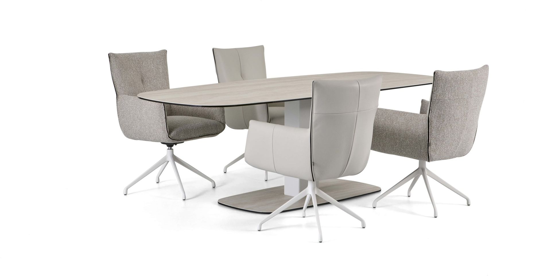 Montèl   Yuno Eettafel