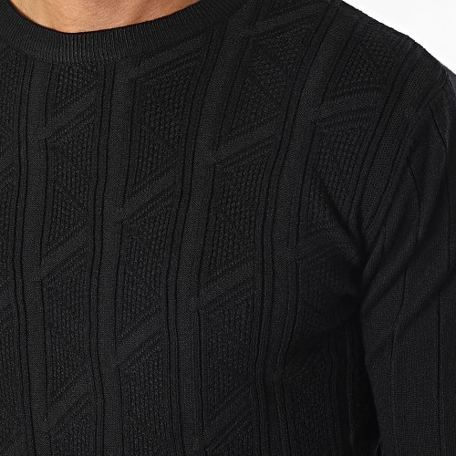 Pull Noir