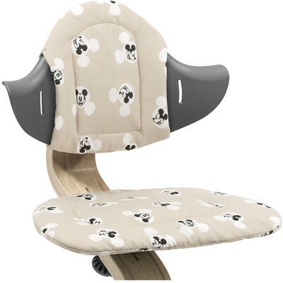 Stokke Nomi Sittepute, Mickey Signature