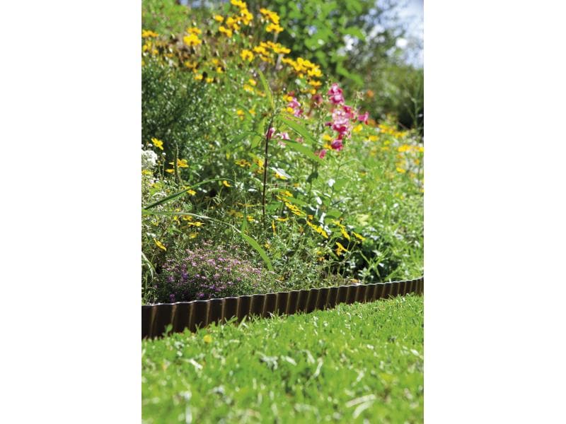 GARDENA Beeteinfassung Rolle 15 cm hoch, 9 m lang braun Für saubere Beetkanten