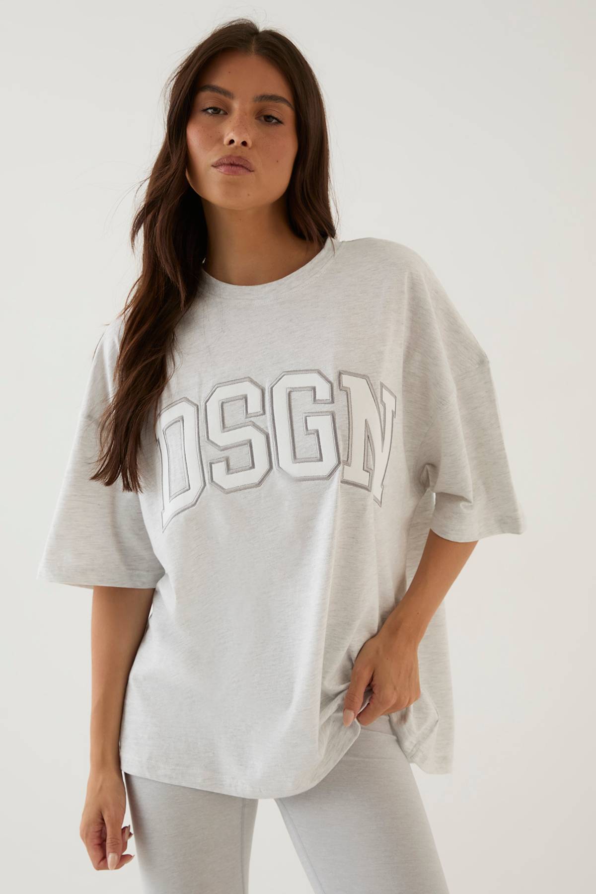 T-shirt Oversize À Appliqué Collégial Dsgn Studio