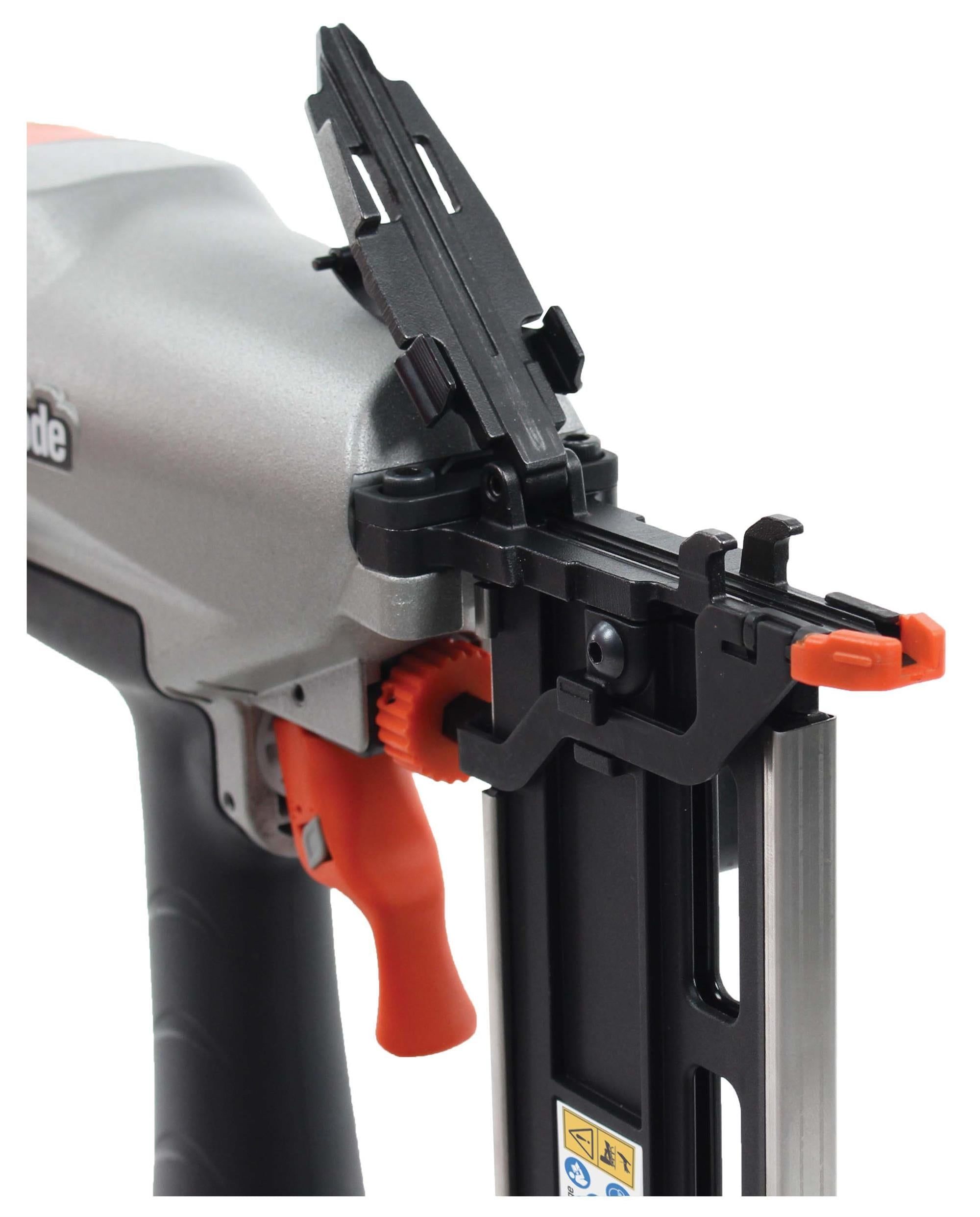 Paslode FN1665.2 Afwerknagelapparaat (25-65mm) & 20.000 brads in koffer - 695958