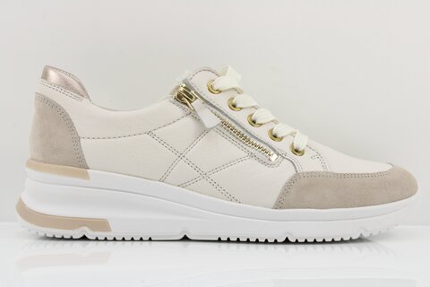 ara Sneaker