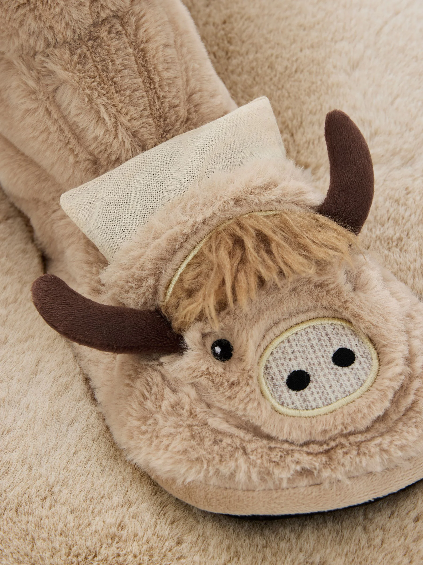Hamish the Highland Cow Microwaveabe Slippers