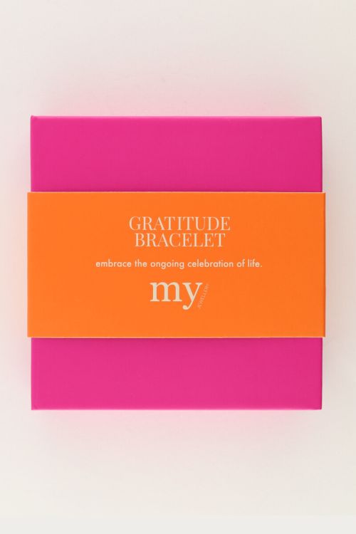 Gratitude bangle met hartjes