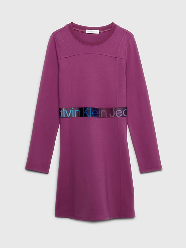 Vestido evasê com logo de costura milanesa