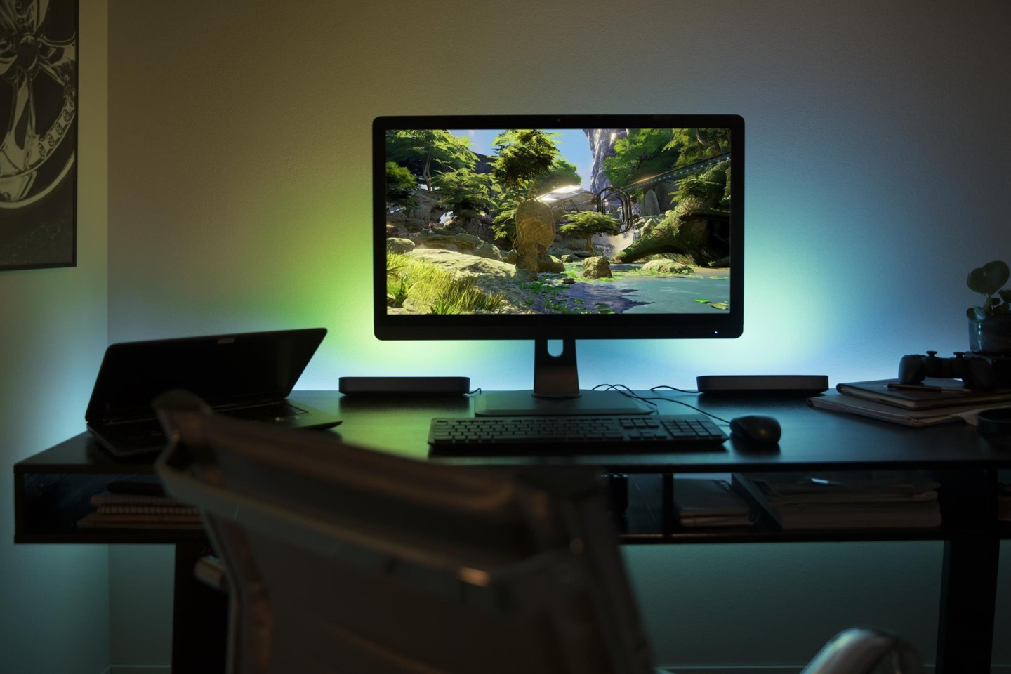 Philips Hue - Play Light Bar 2-Pack & Play Light Bar & Lightstrip Plus Starter Kit2 meter - Bundle