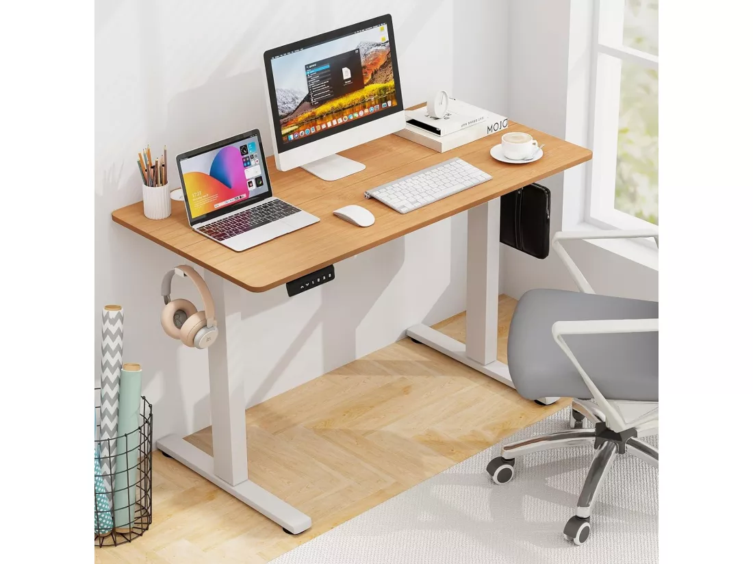 Bureau Assis Debout Électrique 120 x 60 cm, Bureau Électrique Réglable en Hauteur avec Protection Anti-Collision, 3 Hauteurs de Mémoire, Passe-câbles et Crochets (Naturel+Blanc)