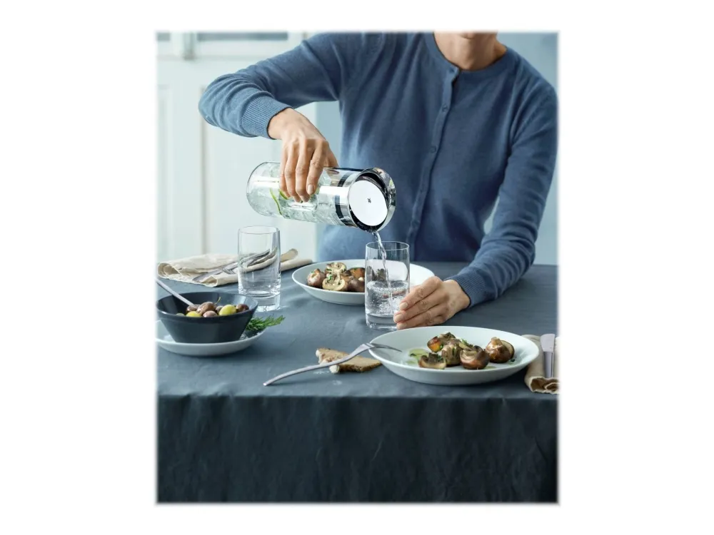 WMF Motion - Vandkaraffel - Højde 24 cm - 0.8 L - rustfrit stål