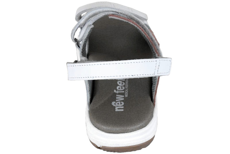 NEW FEET SANDAL I HVIDT GLAT SKIND