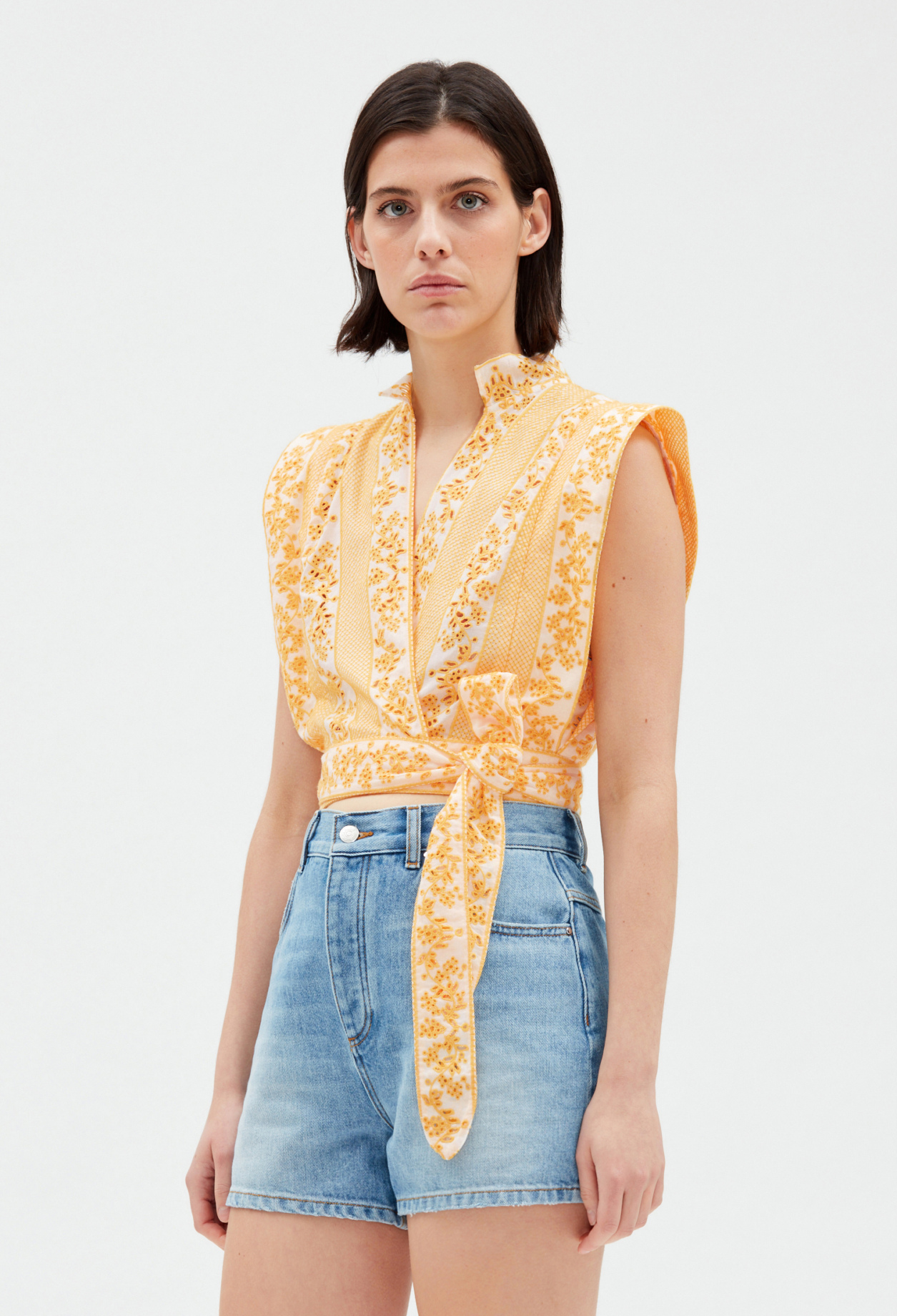 Top cache-c&oelig;ur broderies mimosa