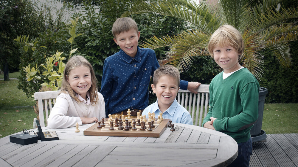 Schachcomputer ChessGenius Pro