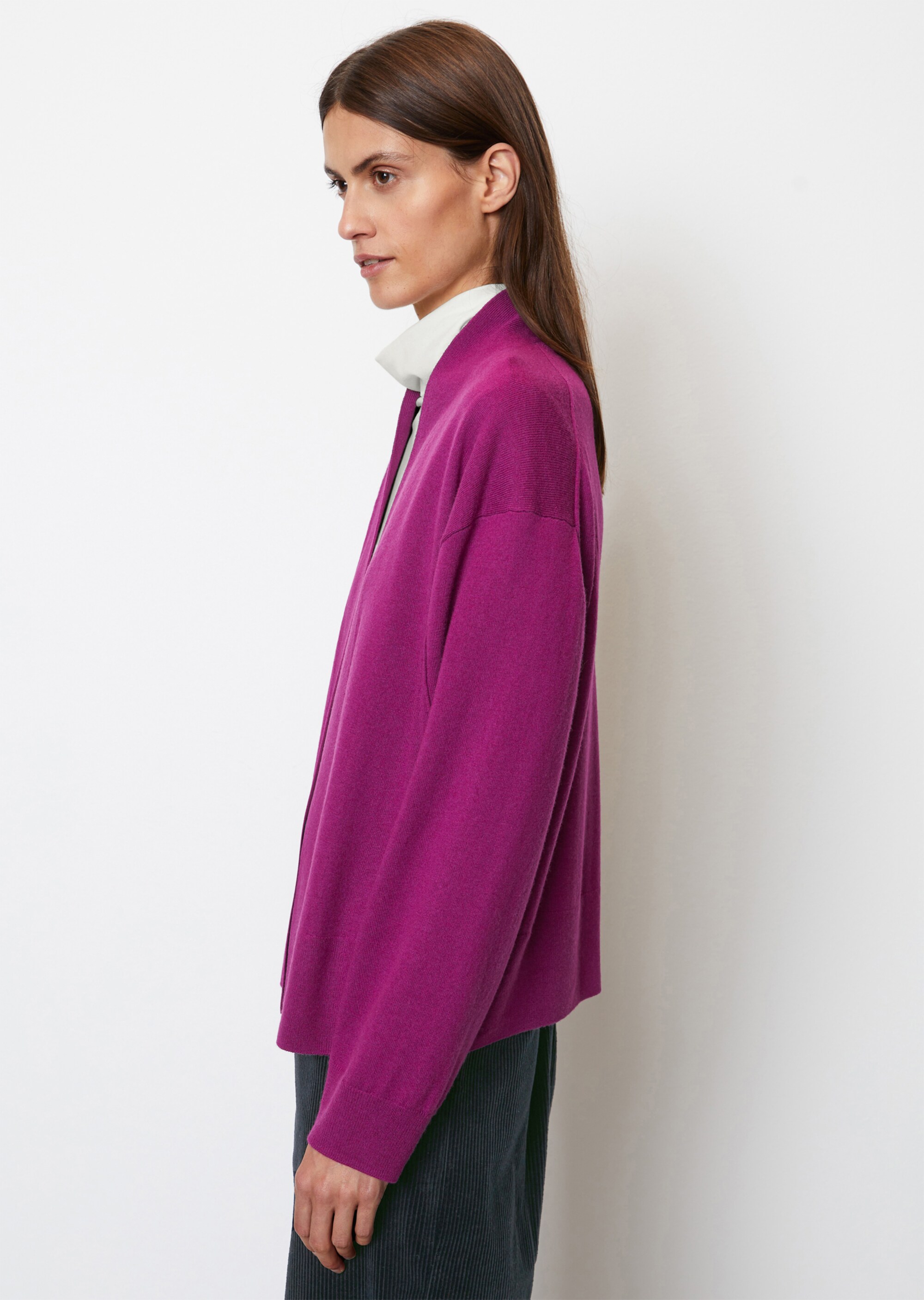 Cardigan loose aus Schurwolle-Viskose-Mix
