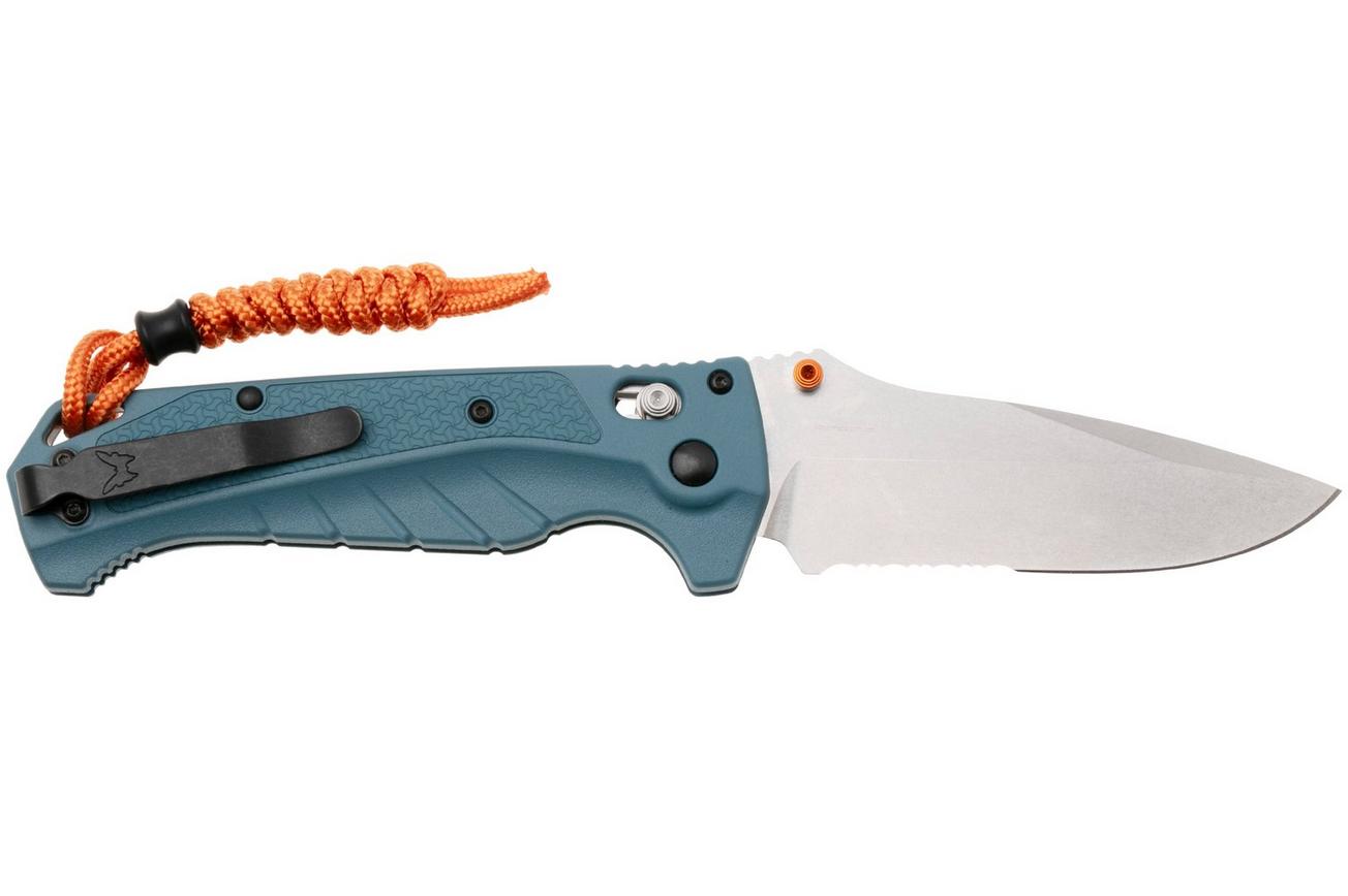 Benchmade Adira 18060S CPM MagnaCut, Depth Blue Grivory, Serrated zakmes