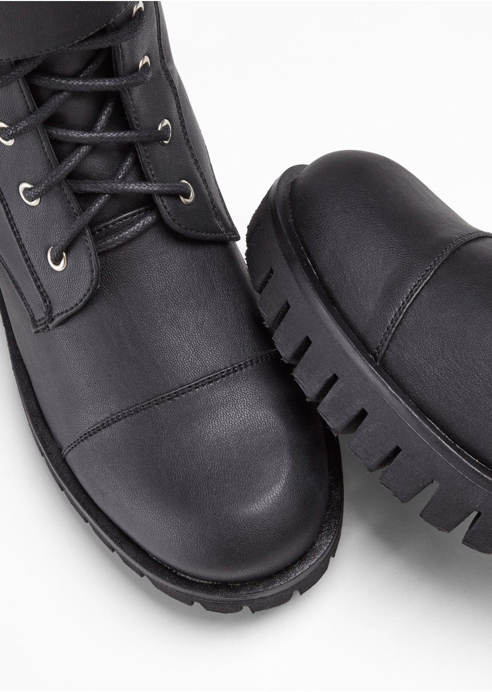 Boots à lacets