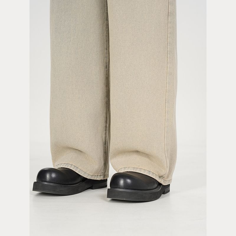 Hushgrain - Mid Rise Washed Straight Leg Jeans