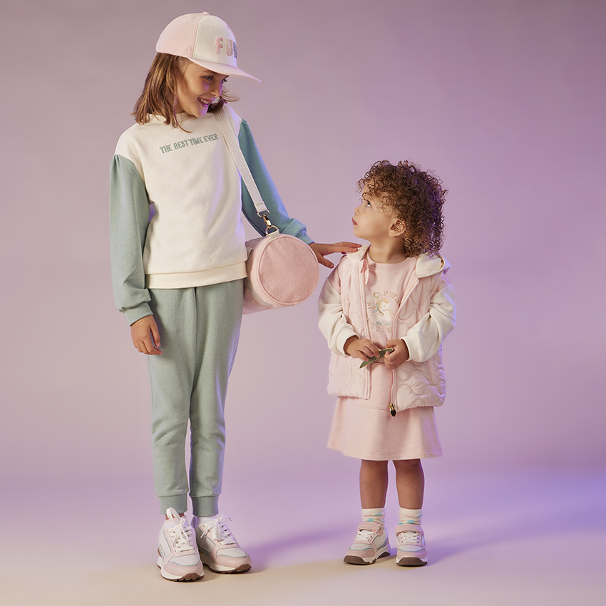Sweat effet color block avec broderie pour fille
