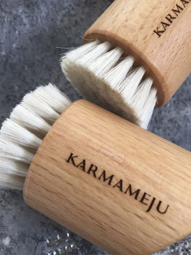 Karmameju Skincare RENEW ANSIGTSTØRBØRSTE