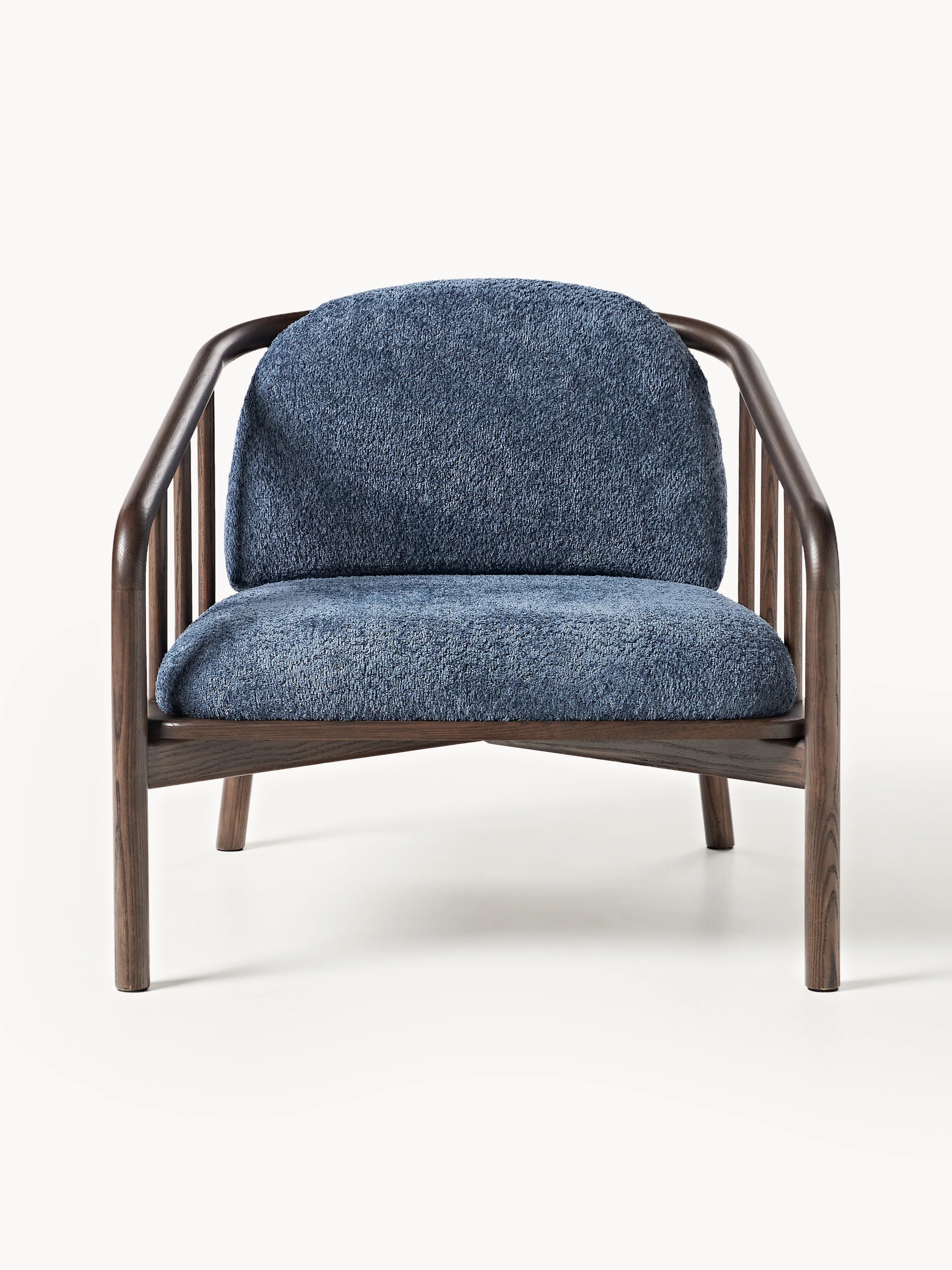 Loungefauteuil Balin van essenhout met teddy-bekleding