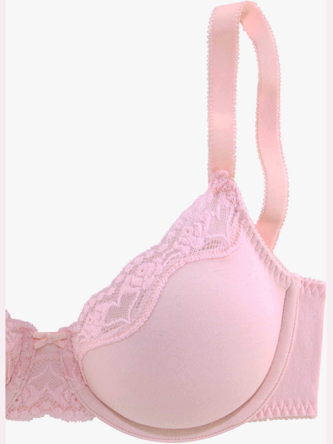 Soutien-gorge à armatures, bonnets préformés sans couture